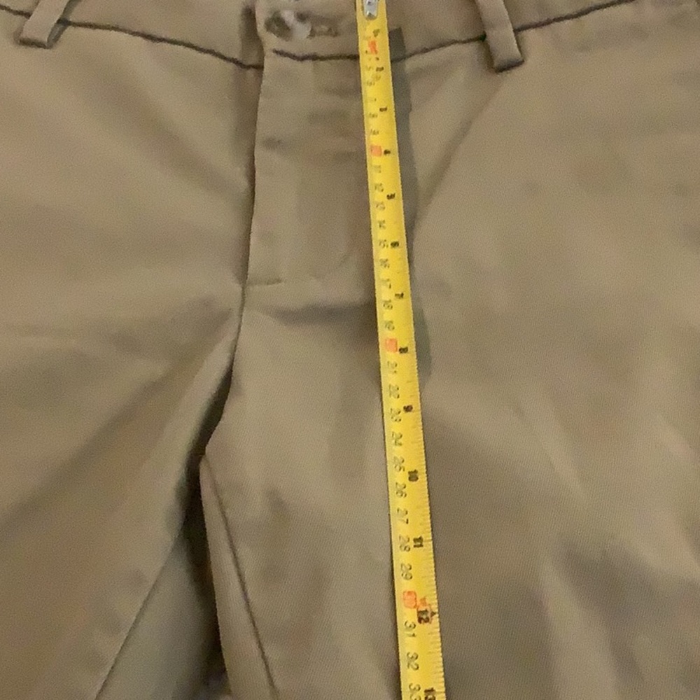 Men’s Dockers khakis 32 x 30. Flat front.  Front & back pockets. See pictures. - Picture 9 of 9